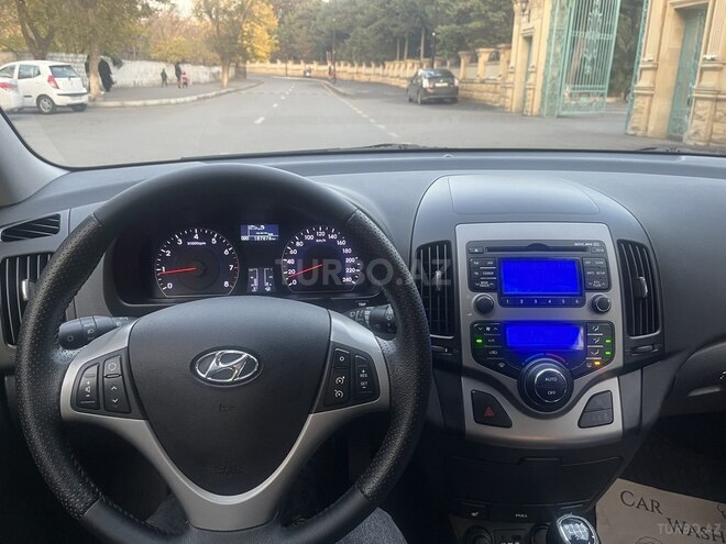Hyundai i30 2010, 183,000 km - 1.4 l - Bakı