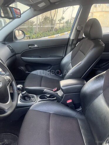 Hyundai i30 2010, 183,000 km - 1.4 l - Bakı