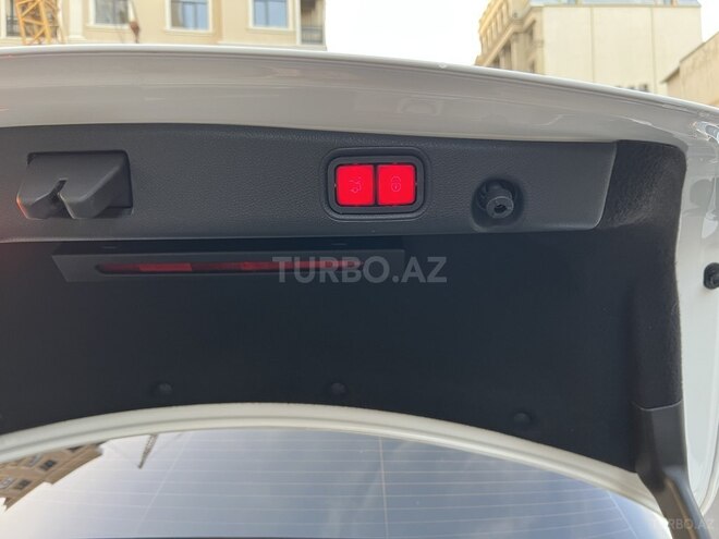 Mercedes E 220 2018, 141,000 km - 2.2 l - Bakı