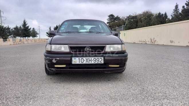 Opel Vectra 1995, 186,000 km - 2.0 l - Sumqayıt