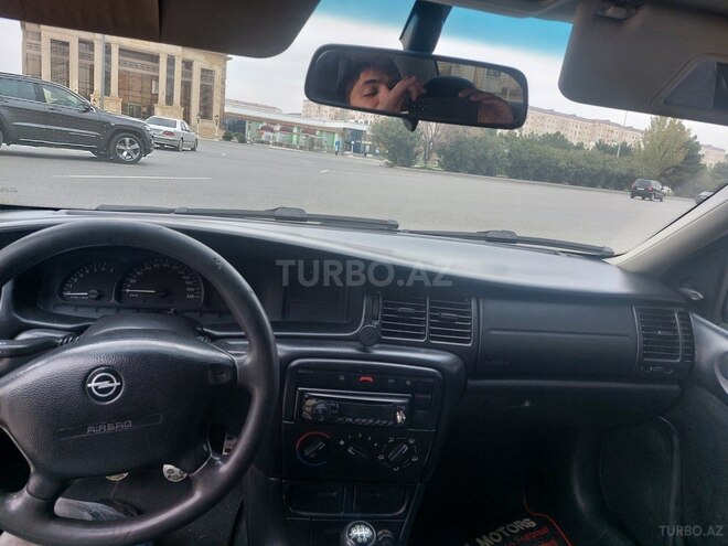 Opel Vectra 1999, 355,000 km - 1.6 l - Sumqayıt