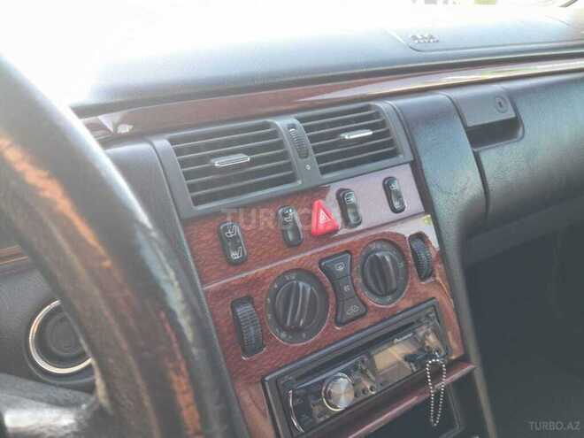 Mercedes E 200 1997, 252,000 km - 2.0 л - Bakı
