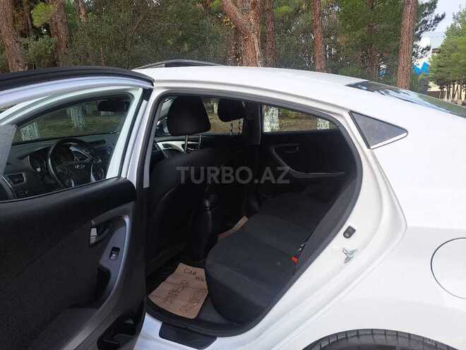 Hyundai Elantra 2014, 240,000 km - 1.8 l - Bakı