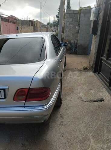 Mercedes E 250 1997, 300,000 km - 2.5 l - Bakı