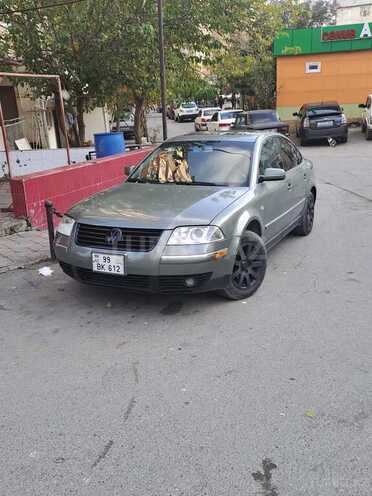 Volkswagen Passat 2003, 32,645 km - 1.8 л - Bakı