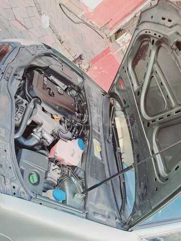 Volkswagen Passat 2003, 32,645 km - 1.8 л - Bakı
