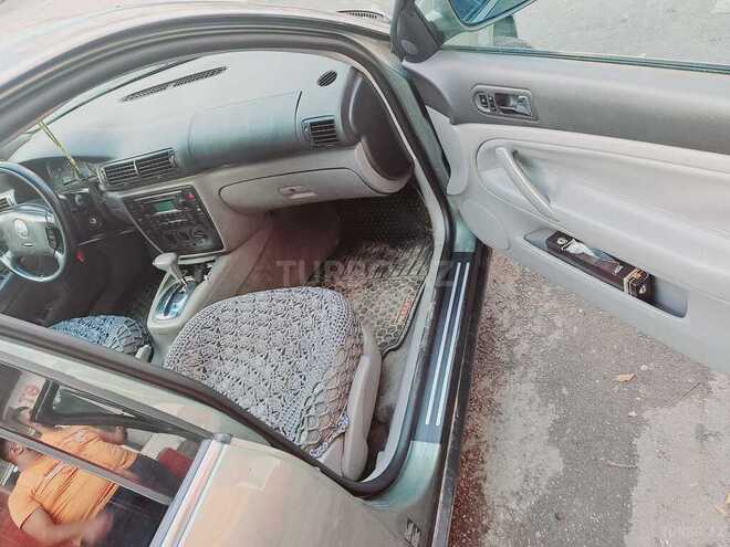 Volkswagen Passat 2003, 32,645 km - 1.8 л - Bakı