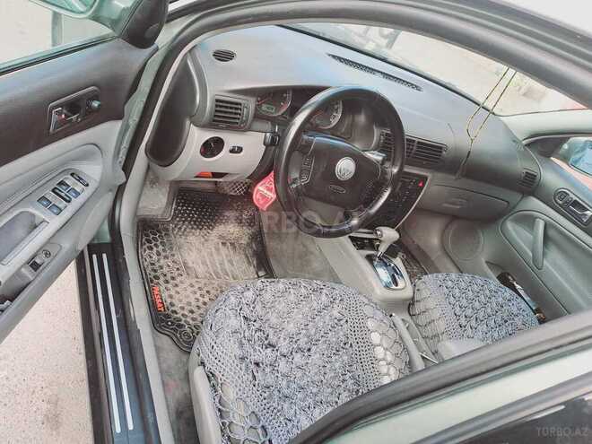 Volkswagen Passat 2003, 32,645 km - 1.8 л - Bakı