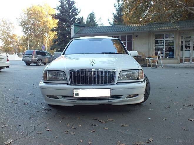 Mercedes C 230 2000, 250,000 km - 2.3 l - Mingəçevir