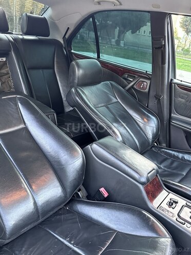 Mercedes E 240 2000, 386,000 km - 2.4 l - Bakı