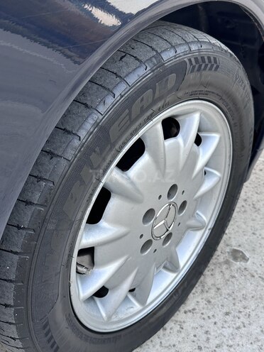 Mercedes E 240 2000, 386,000 km - 2.4 l - Bakı
