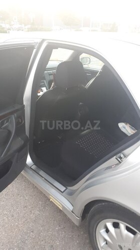 Mercedes E 240 2000, 305,000 km - 2.4 л - Bakı