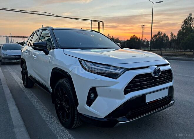 Toyota RAV4 2022, 15,000 km - 2.5 l - Bakı