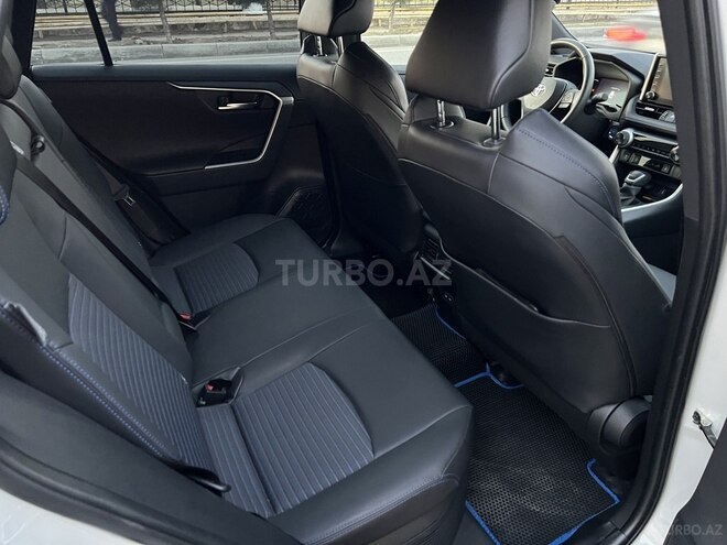 Toyota RAV4 2022, 15,000 km - 2.5 l - Bakı