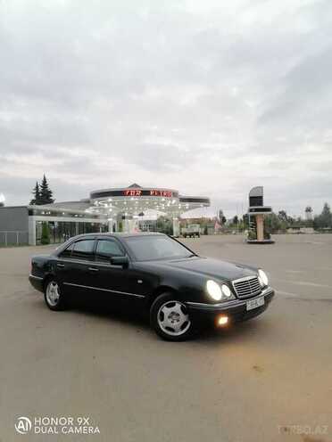 Mercedes E 240 1998, 401,000 km - 2.4 l - Astara