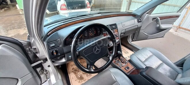 Mercedes C 230 1999, 260,000 km - 2.3 l - Xaçmaz