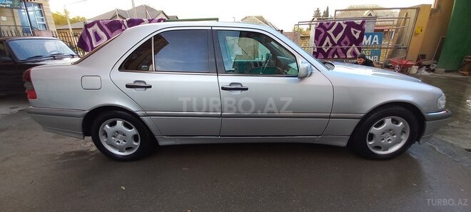Mercedes C 230 1999, 260,000 km - 2.3 l - Xaçmaz