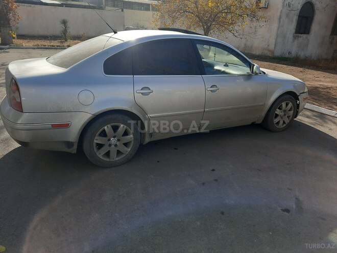 Volkswagen Passat 2004, 180 km - 0.3 l - Gəncə