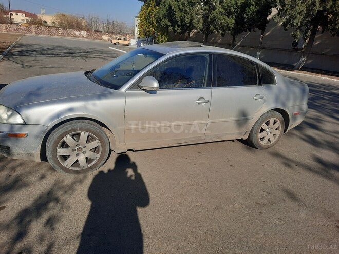 Volkswagen Passat 2004, 180 km - 0.3 l - Gəncə