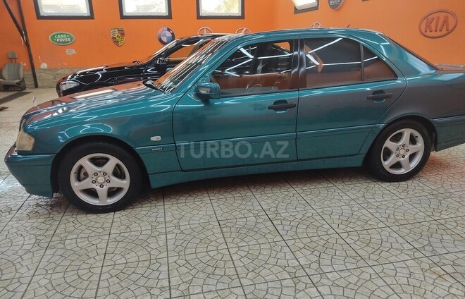 Mercedes C 200 1999, 287,000 km - 2.0 l - Bakı