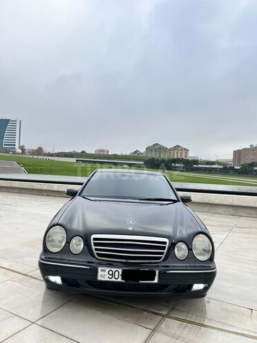 Mercedes E 320 2000, 292,000 km - 3.2 l - Bakı