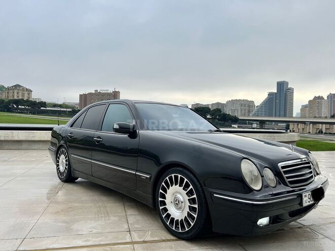 Mercedes E 320 2000, 292,000 km - 3.2 l - Bakı