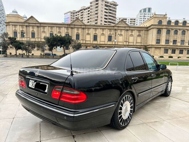 Mercedes E 320 2000, 292,000 km - 3.2 l - Bakı