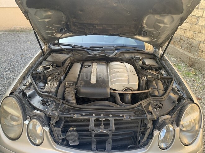 Mercedes E 220 2003, 280,000 km - 2.2 l - Bakı