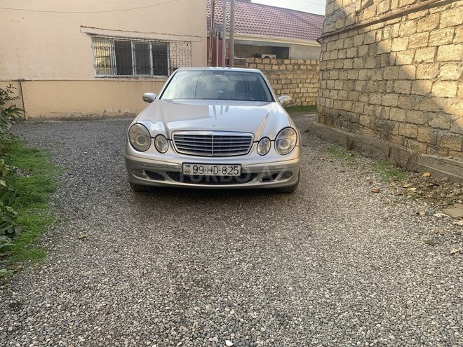 Mercedes E 220 2003, 280,000 km - 2.2 l - Bakı