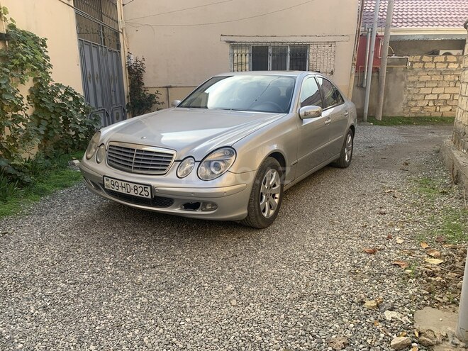 Mercedes E 220 2003, 280,000 km - 2.2 l - Bakı