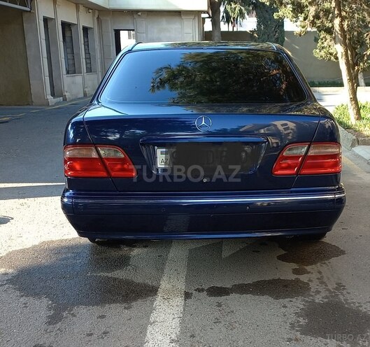 Mercedes E 200 2000, 319,825 km - 2.0 l - Bakı