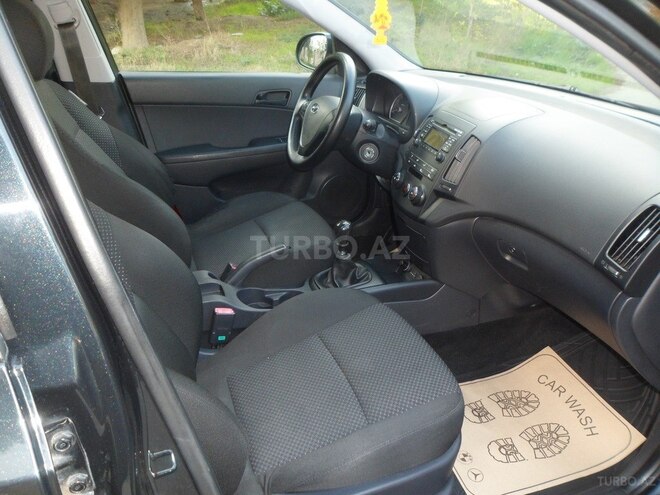 Hyundai i30 2009, 218,000 km - 1.4 l - Bakı