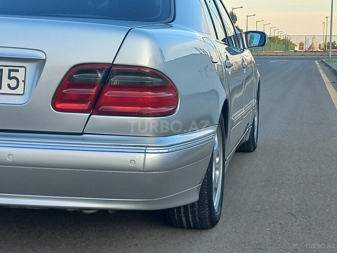 Mercedes E 220 2001, 400,000 km - 2.2 l - Bakı
