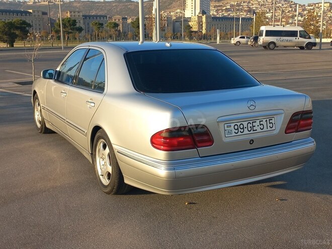 Mercedes E 220 2001, 400,000 km - 2.2 l - Bakı
