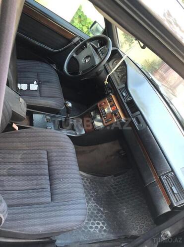 Mercedes E 220 1991, 440,000 km - 2.2 l - Bakı