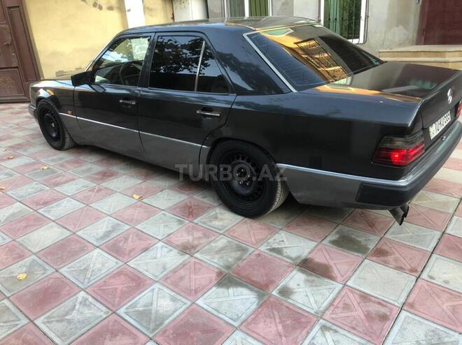 Mercedes E 220 1991, 440,000 km - 2.2 l - Bakı