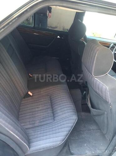 Mercedes E 220 1991, 440,000 km - 2.2 l - Bakı