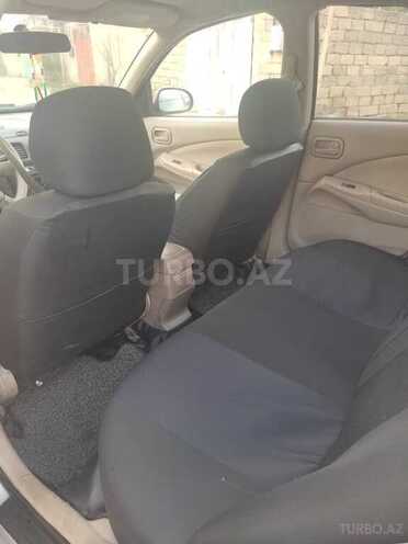 Nissan Sunny 2005, 356,000 km - 1.3 l - Bakı