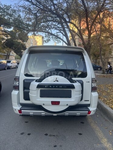 Mitsubishi Pajero 2009, 155,000 km - 3.5 l - Bakı