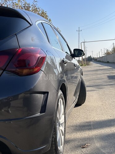Opel Astra 2012, 135,265 km - 1.4 l - Bakı
