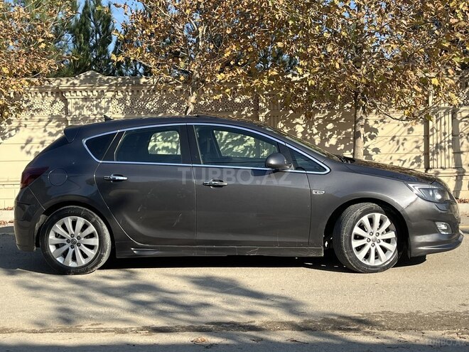 Opel Astra 2012, 135,265 km - 1.4 l - Bakı