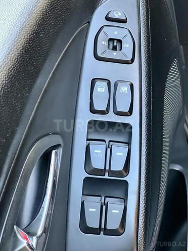 Hyundai ix35 2011, 58,000 km - 2.0 l - Bakı
