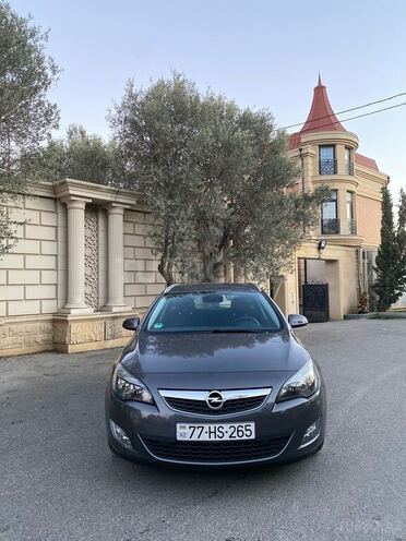 Opel Astra 2011, 229,920 km - 1.4 l - Bakı