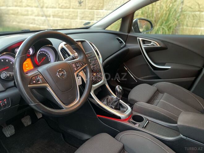 Opel Astra 2011, 229,920 km - 1.4 l - Bakı