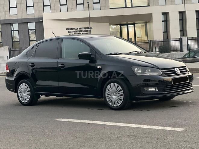 Volkswagen Polo 2018, 182,000 km - 1.6 l - Bakı
