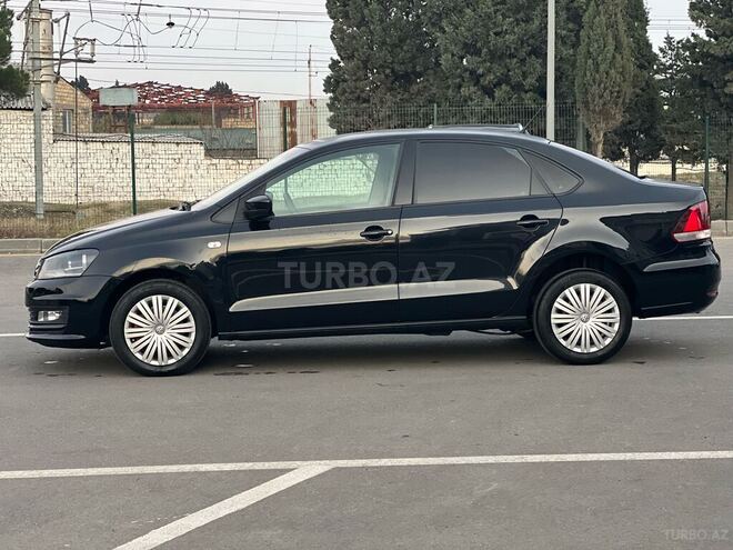 Volkswagen Polo 2018, 182,000 km - 1.6 l - Bakı
