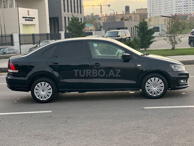 Volkswagen Polo 2018, 182,000 km - 1.6 l - Bakı