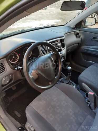 Kia Rio 2005, 240,000 km - 1.4 л - Bakı