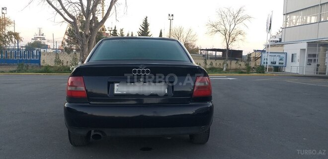 Audi A4 1997, 290,000 km - 1.8 l - Bakı
