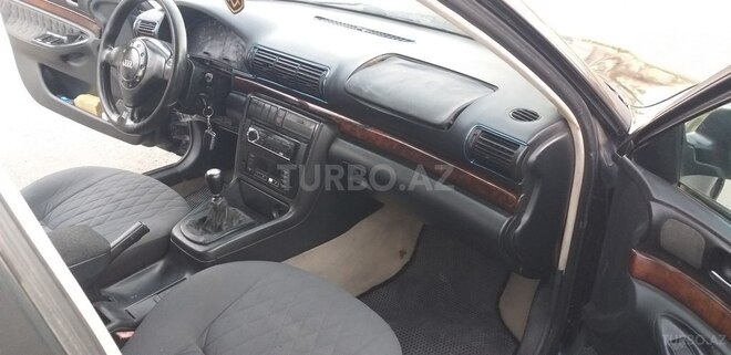 Audi A4 1997, 290,000 km - 1.8 l - Bakı